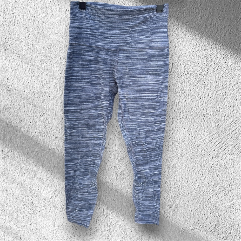Lululemon Athletica Gray and Black Cropped Leggings